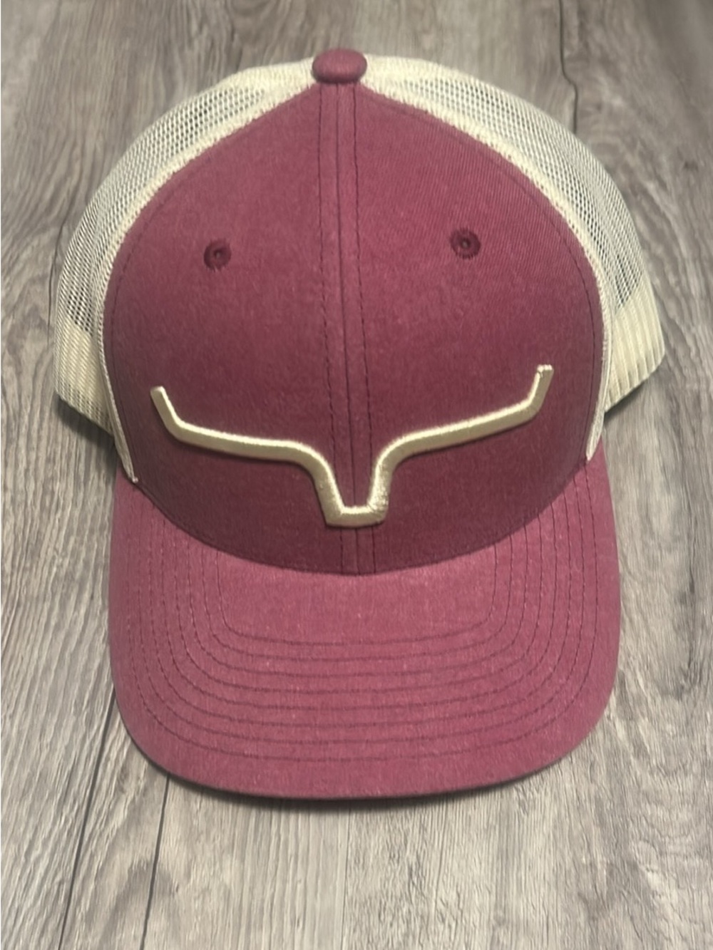 Kimes Ranch mesh back ball cap
